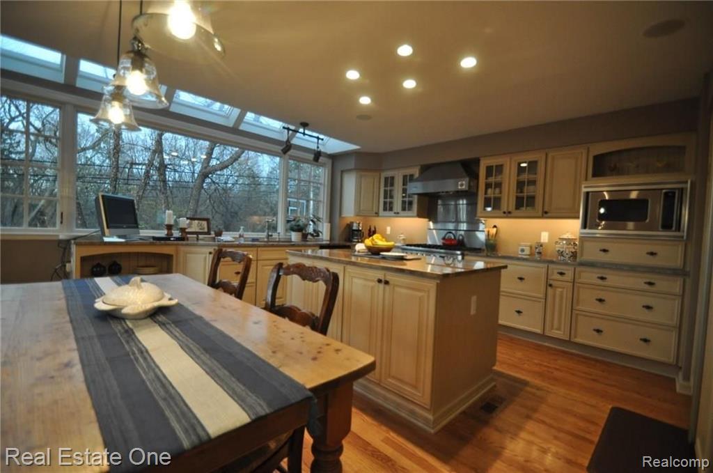 6360 Peach Tree Court Rochester Hills, MI 48306 - Photo 15 of 55