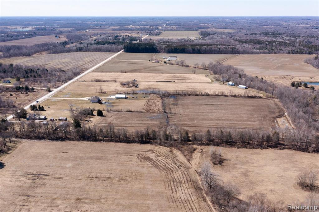 8014 Imlay City Road Avoca, MI 48006 - Photo 38 of 47