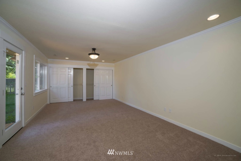 414 South Cabot Road Everett, WA 98203 - Photo 11 of 15