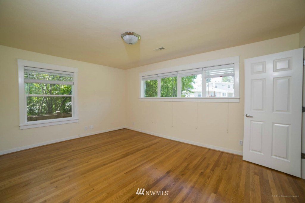 414 South Cabot Road Everett, WA 98203 - Photo 8 of 15