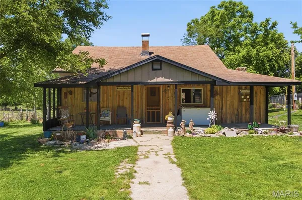 $699,900 | 210 County Road 320, Thayer, MO 65791