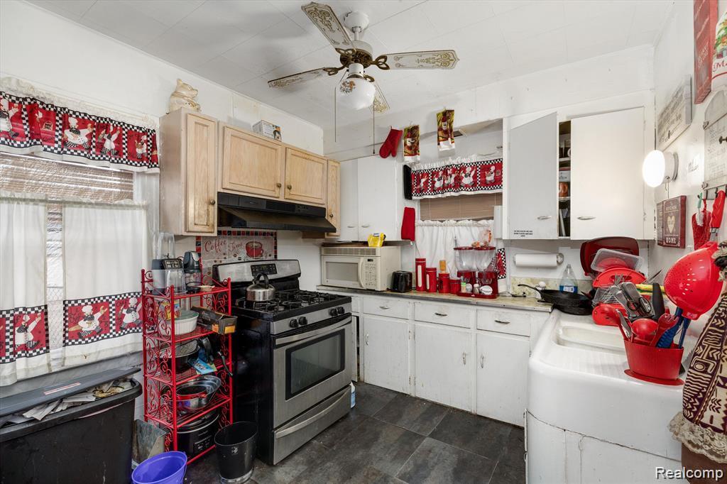 2532 Longfellow Street Detroit, MI 48206 - Photo 12 of 22