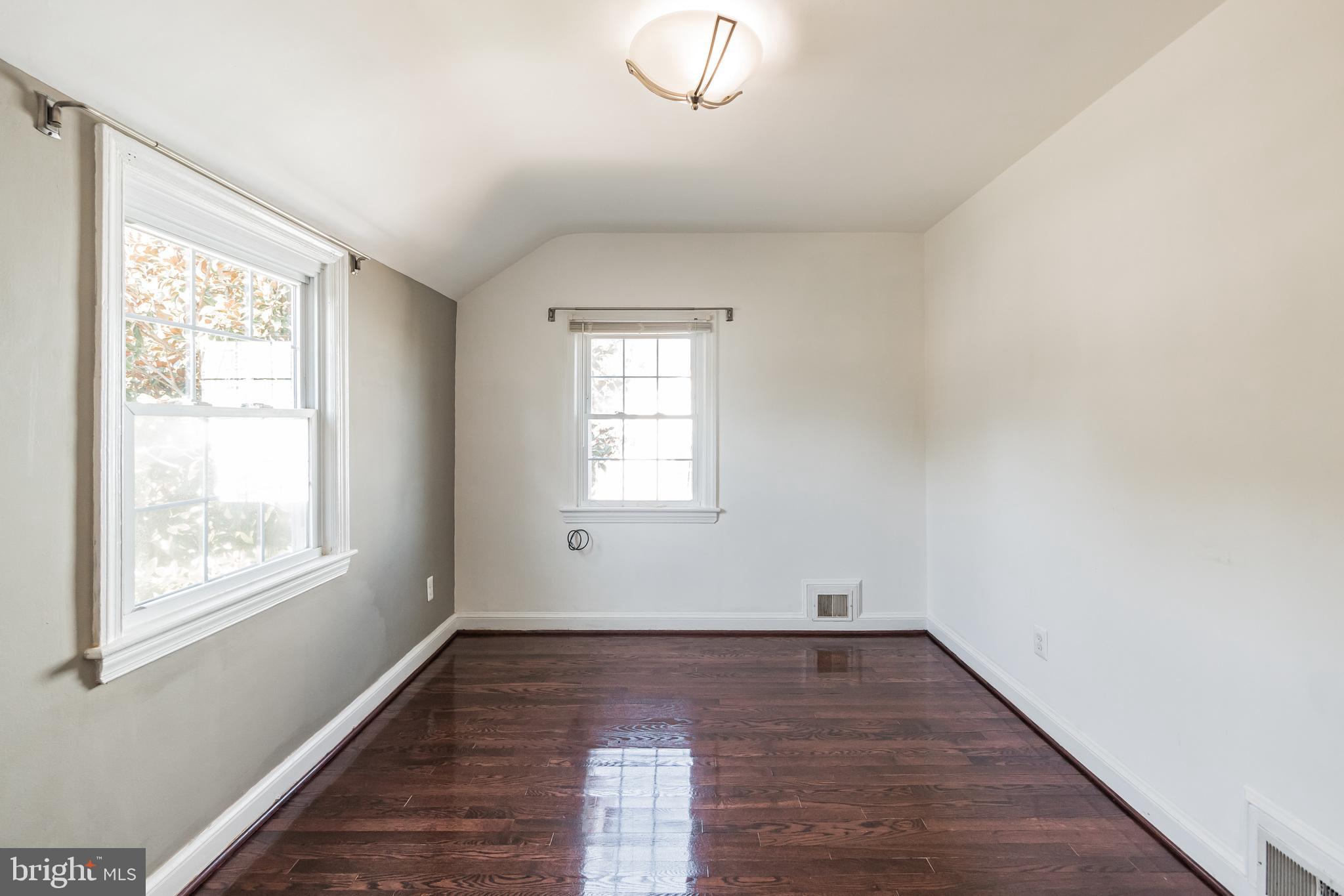 9313 Glenville Road Silver Spring, MD 20901 - Photo 22 of 30 Gallery Image 22