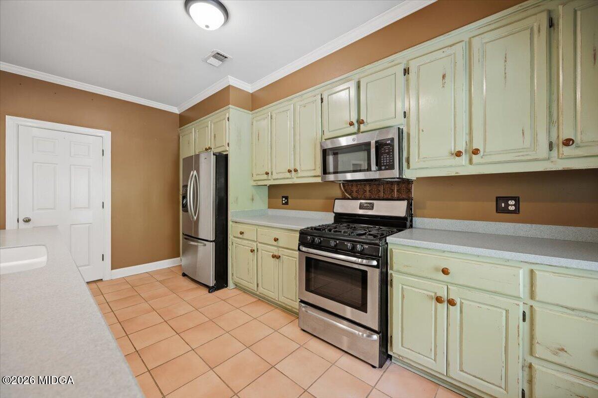 177 Brookstone Way Macon, GA 31210 - Photo 14 of 31 Kitchen