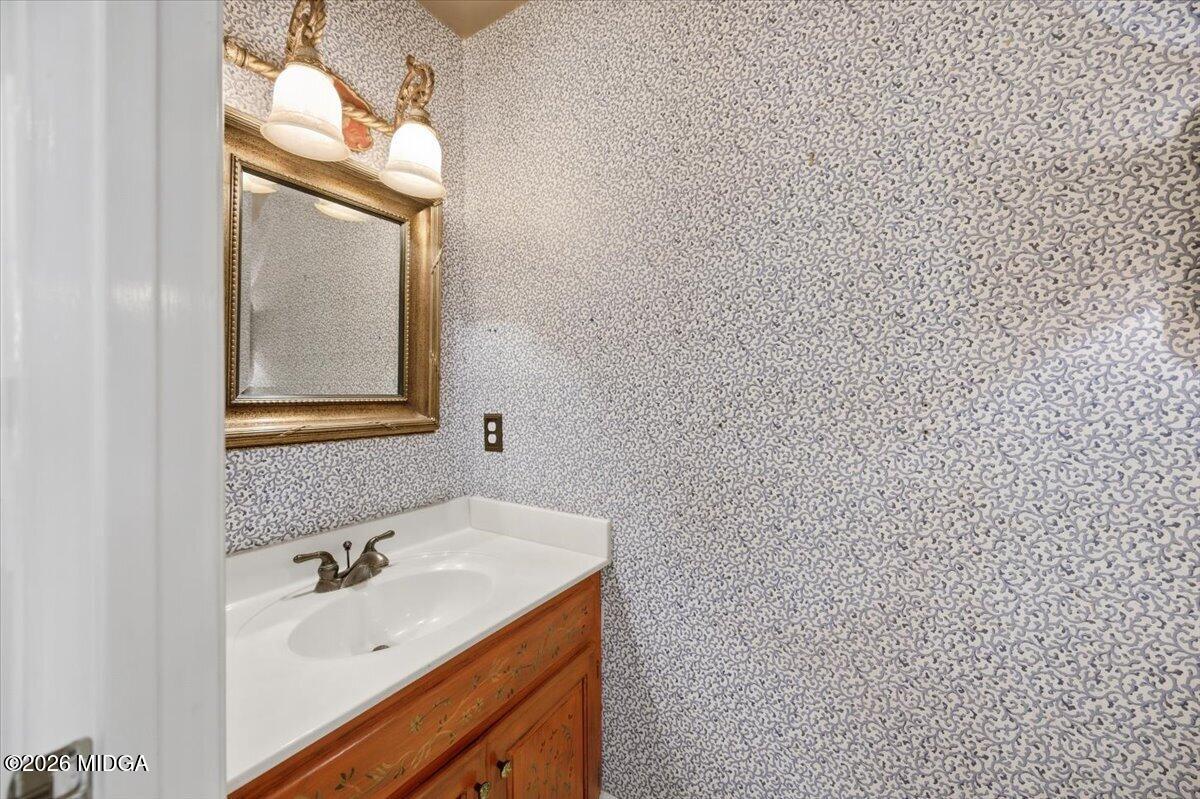 177 Brookstone Way Macon, GA 31210 - Photo 9 of 31 Half Bath