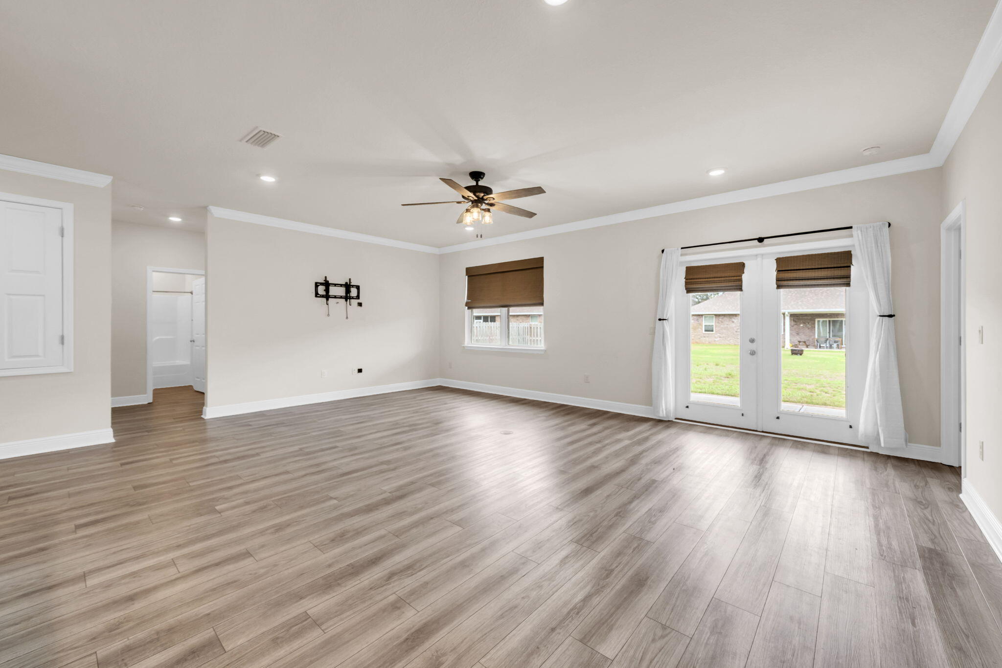 147 Picnic Place Freeport, FL 32439 - Photo 21 of 40 27-web-or-mls-DSC05539