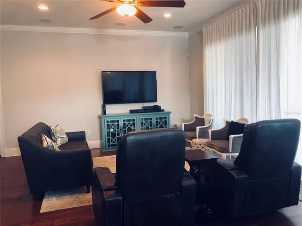 $4,700 | 4019 West El Prado Boulevard, Tampa, FL 33629