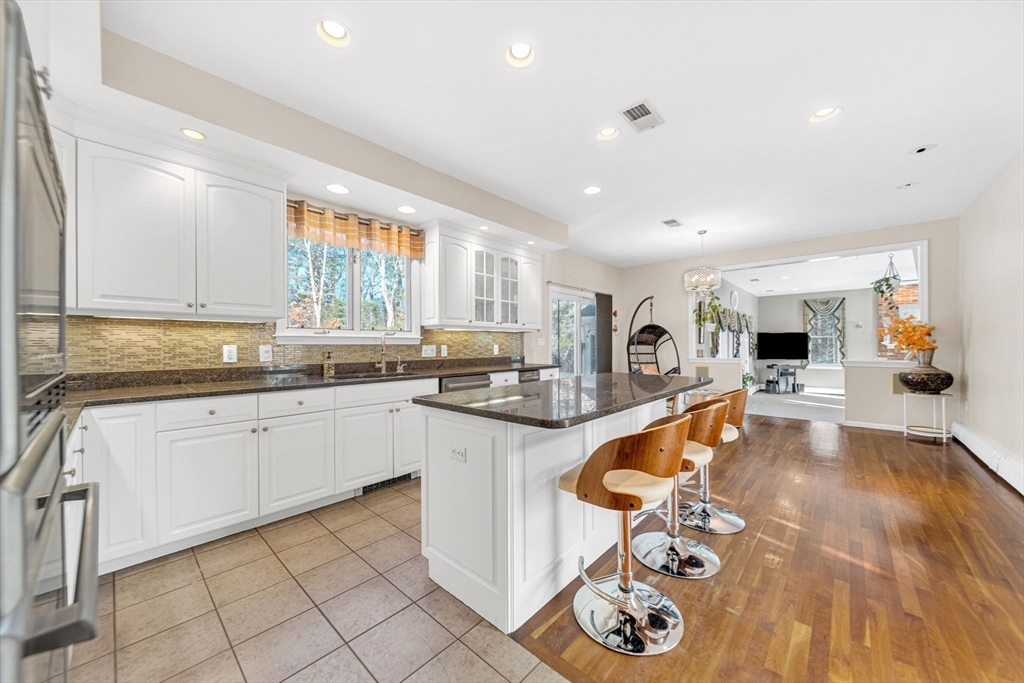 15 Wadsworth Way Sharon, MA 02067 - Photo 7 of 40