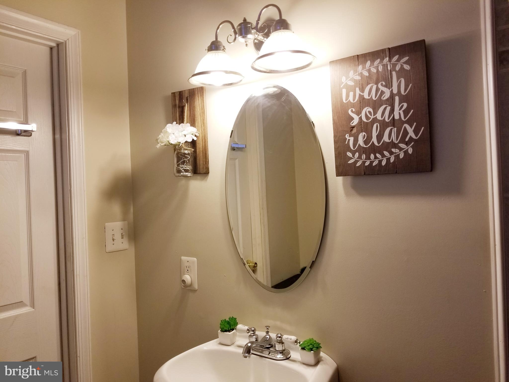 6004 Addison Road Capitol Heights, MD 20743 - Photo 18 of 36 Master Bathroom