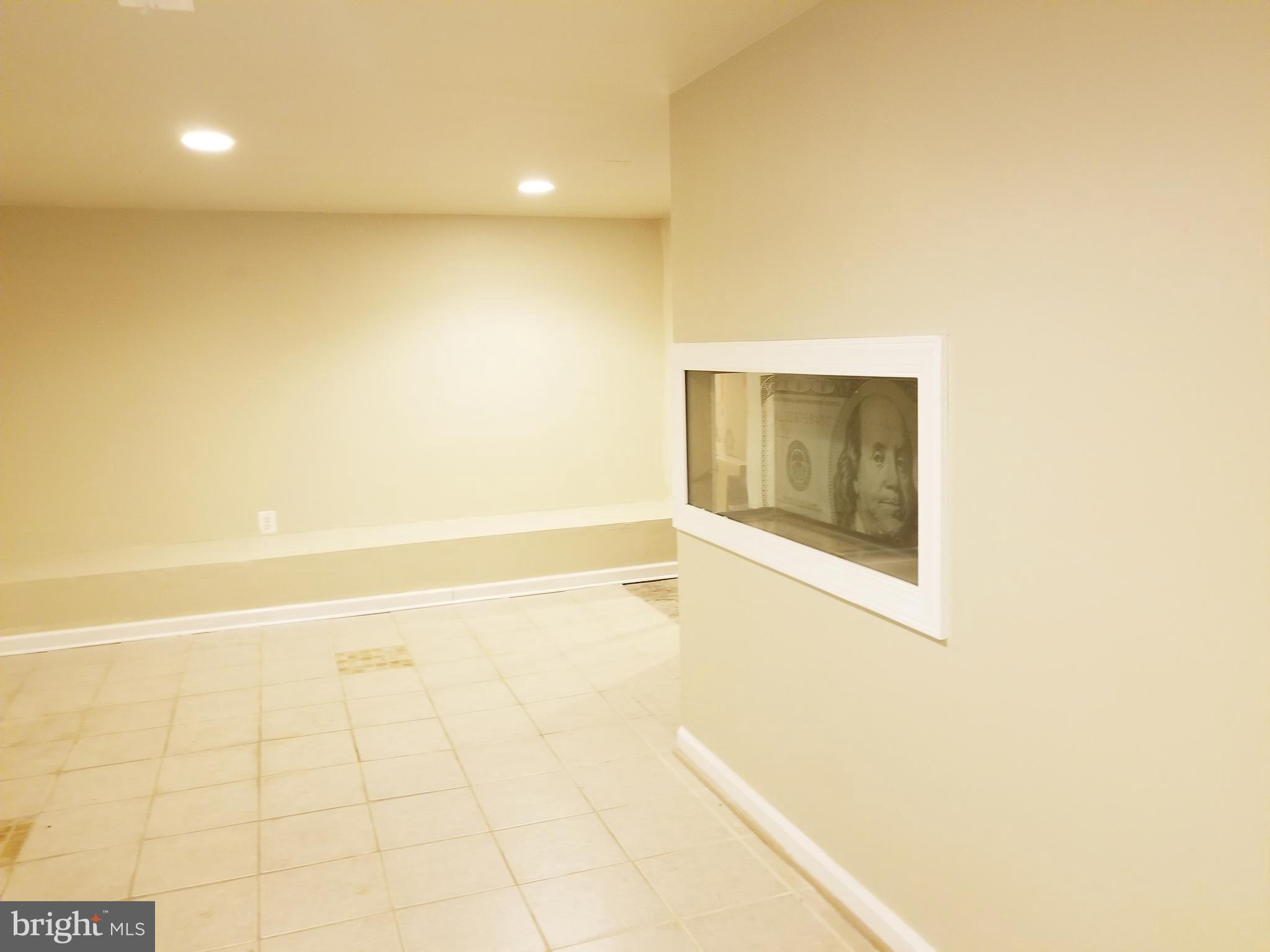 6004 Addison Road Capitol Heights, MD 20743 - Photo 29 of 36 Custom Craftsmanship