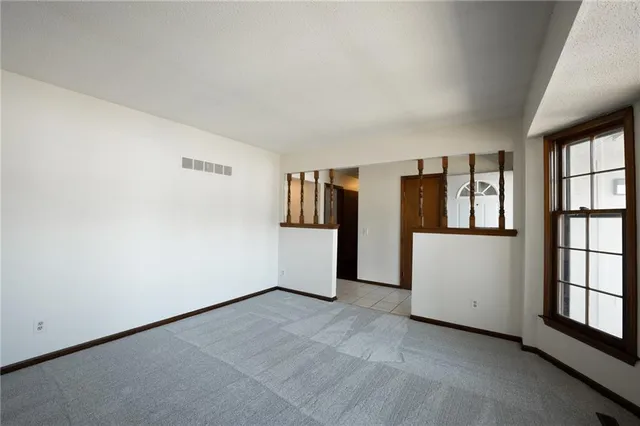 $320,000 | 801 East Piatt Lane, Olathe, KS 66061