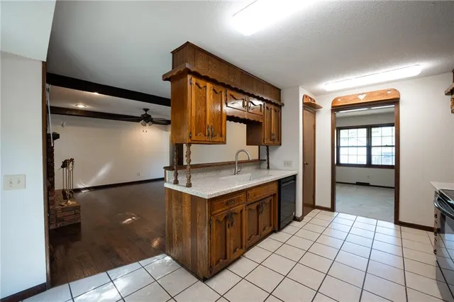 $320,000 | 801 East Piatt Lane, Olathe, KS 66061