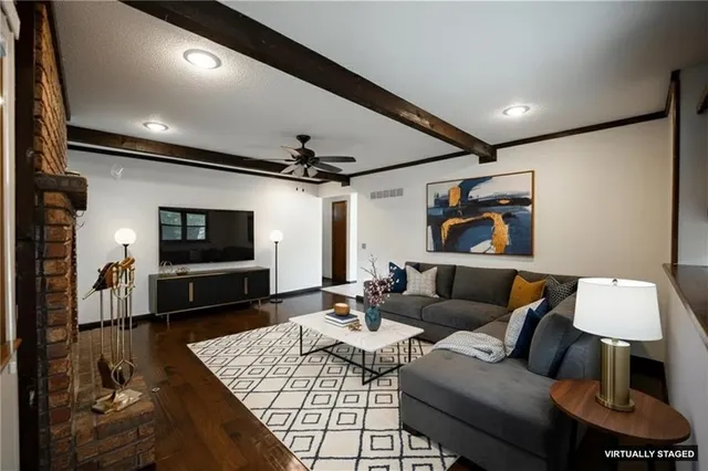 $320,000 | 801 East Piatt Lane, Olathe, KS 66061