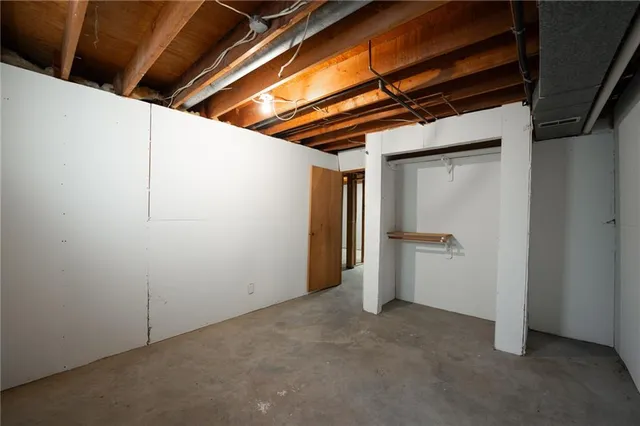 $320,000 | 801 East Piatt Lane, Olathe, KS 66061