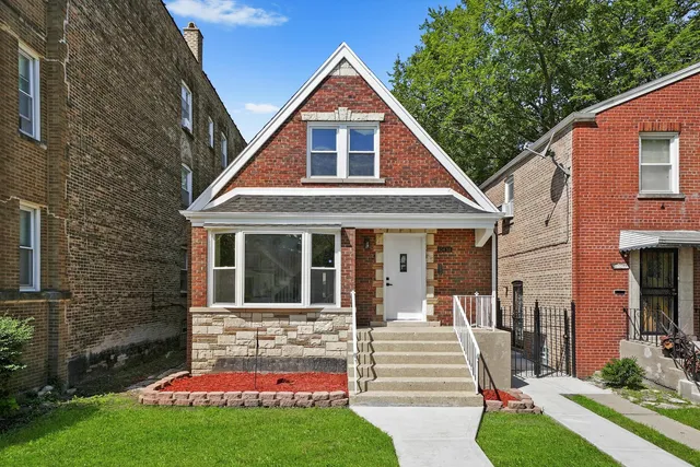 $309,900 | 10436 South Eberhart Avenue, Chicago, IL 60628