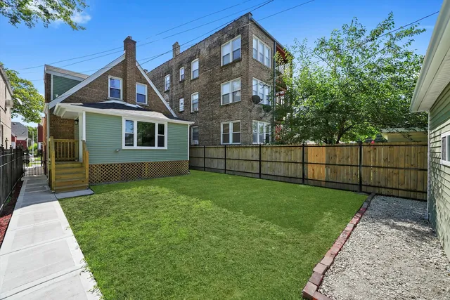 $309,900 | 10436 South Eberhart Avenue, Chicago, IL 60628