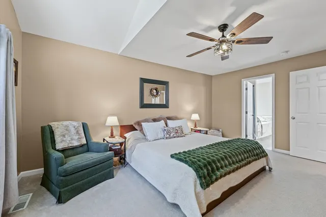 $369,900 | 1307 Farley Lane, Champaign, IL 61822