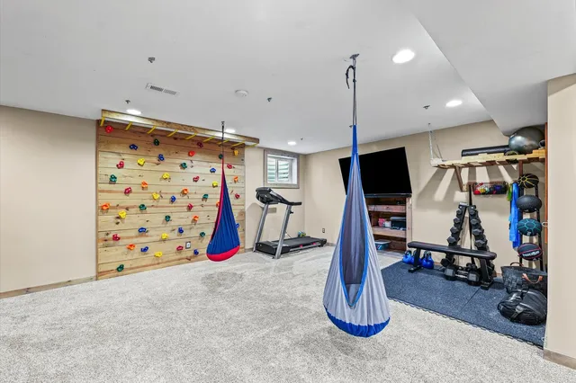 $369,900 | 1307 Farley Lane, Champaign, IL 61822