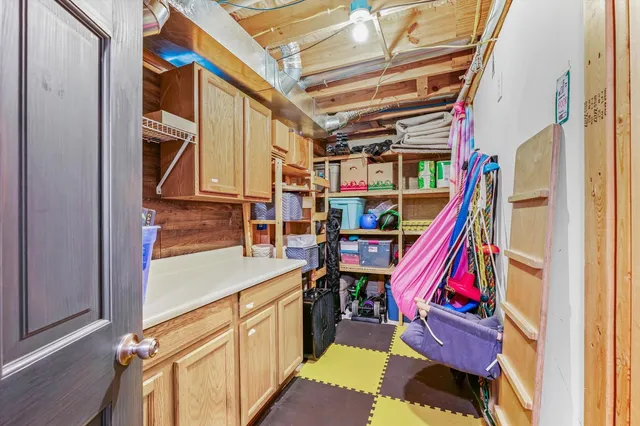 $369,900 | 1307 Farley Lane, Champaign, IL 61822