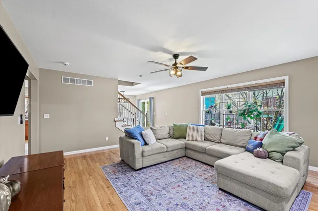 $369,900 | 1307 Farley Lane, Champaign, IL 61822