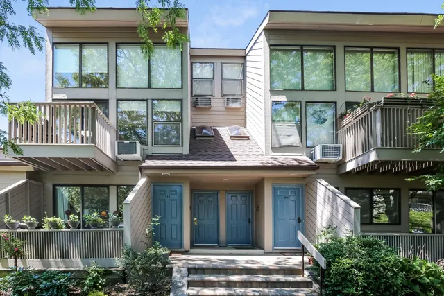 $3,000 | 1465 East Putnam Avenue, Unit 533, Old Greenwich, CT 06870