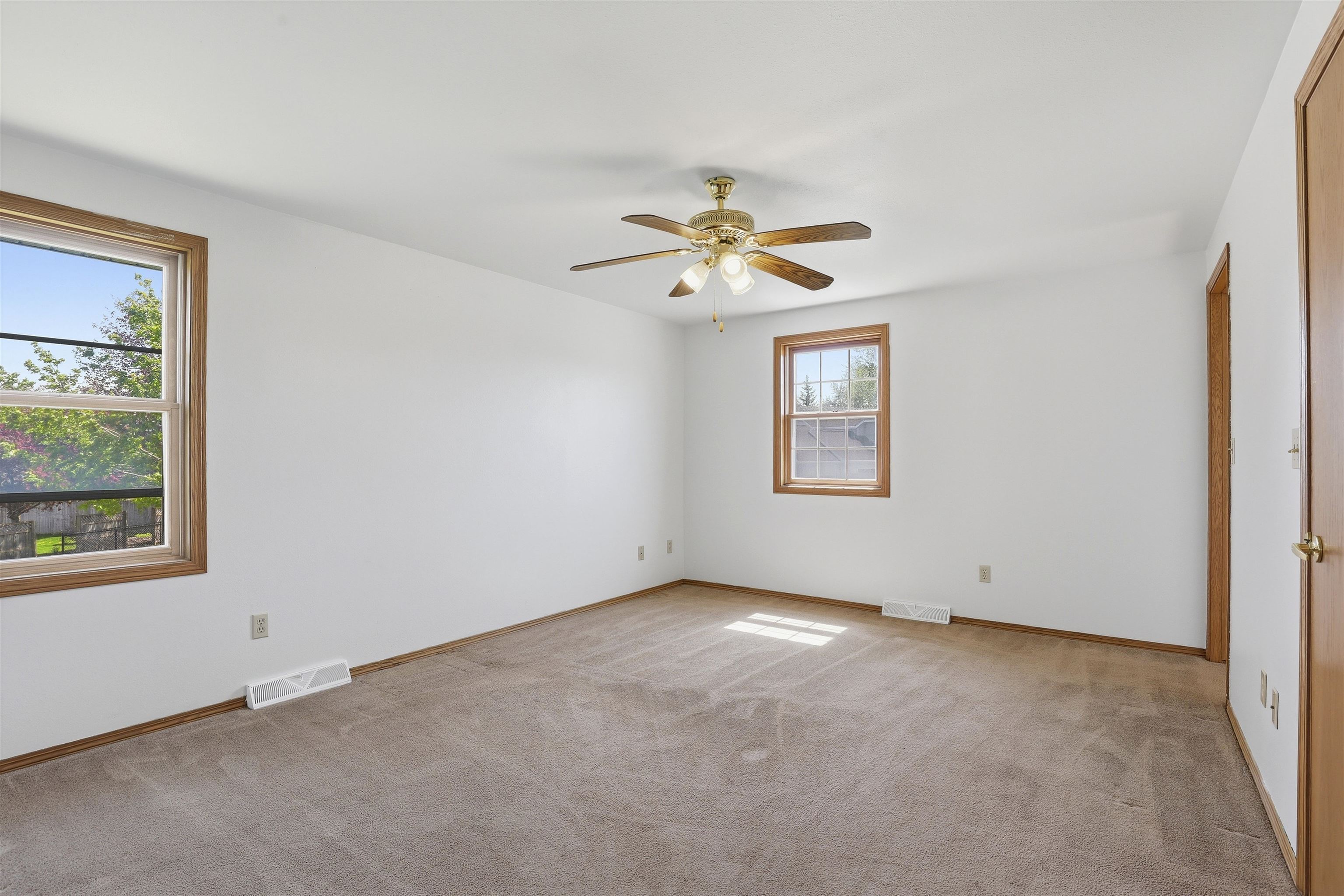 W2944 Northbrook Court Appleton, WI 54915 - Photo 19 of 35