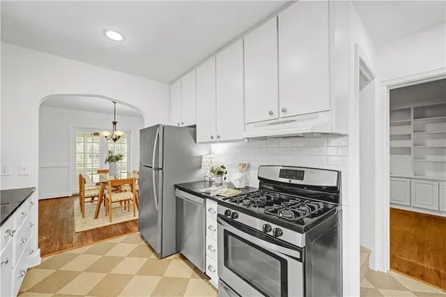 $699,999 | 2064 Edinburgh Terrace Northeast, Atlanta, GA 30307