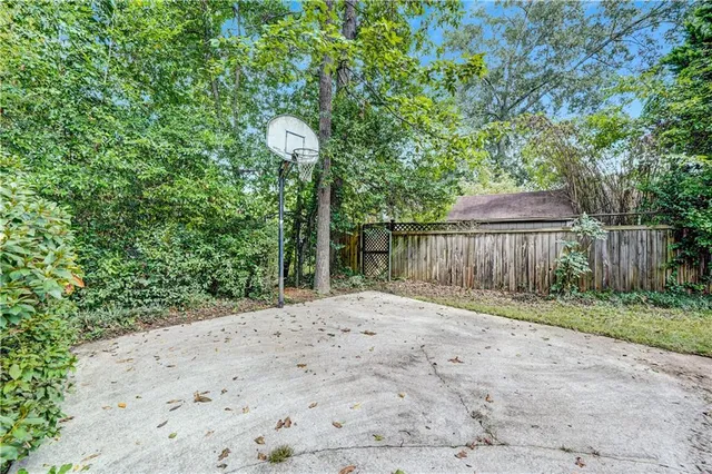 $699,999 | 2064 Edinburgh Terrace Northeast, Atlanta, GA 30307