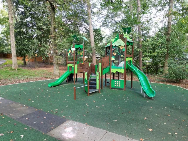 $699,999 | 2064 Edinburgh Terrace Northeast, Atlanta, GA 30307