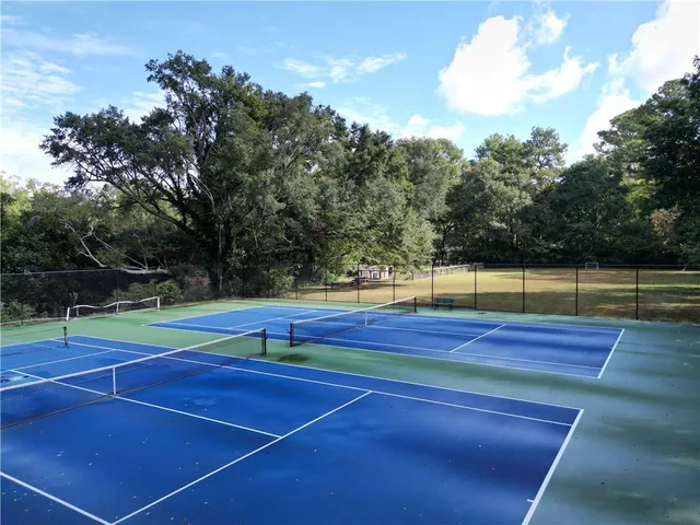 $699,999 | 2064 Edinburgh Terrace Northeast, Atlanta, GA 30307