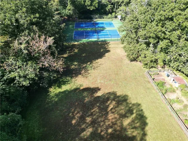 $699,999 | 2064 Edinburgh Terrace Northeast, Atlanta, GA 30307