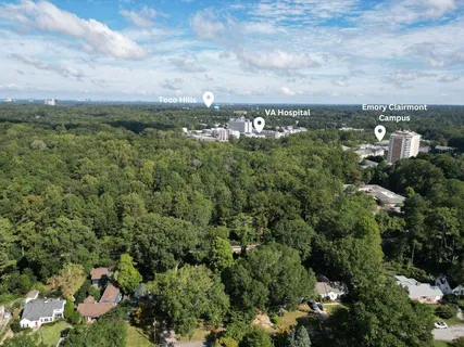 $699,999 | 2064 Edinburgh Terrace Northeast, Atlanta, GA 30307