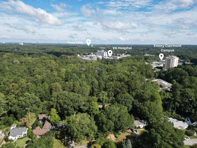 $699,999 | 2064 Edinburgh Terrace Northeast, Atlanta, GA 30307