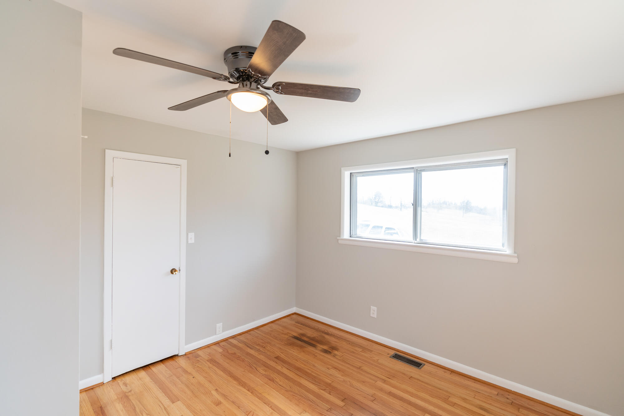 4617 Hancock Road Chattanooga, TN 37416 - Photo 25 of 47 2nd bedroom