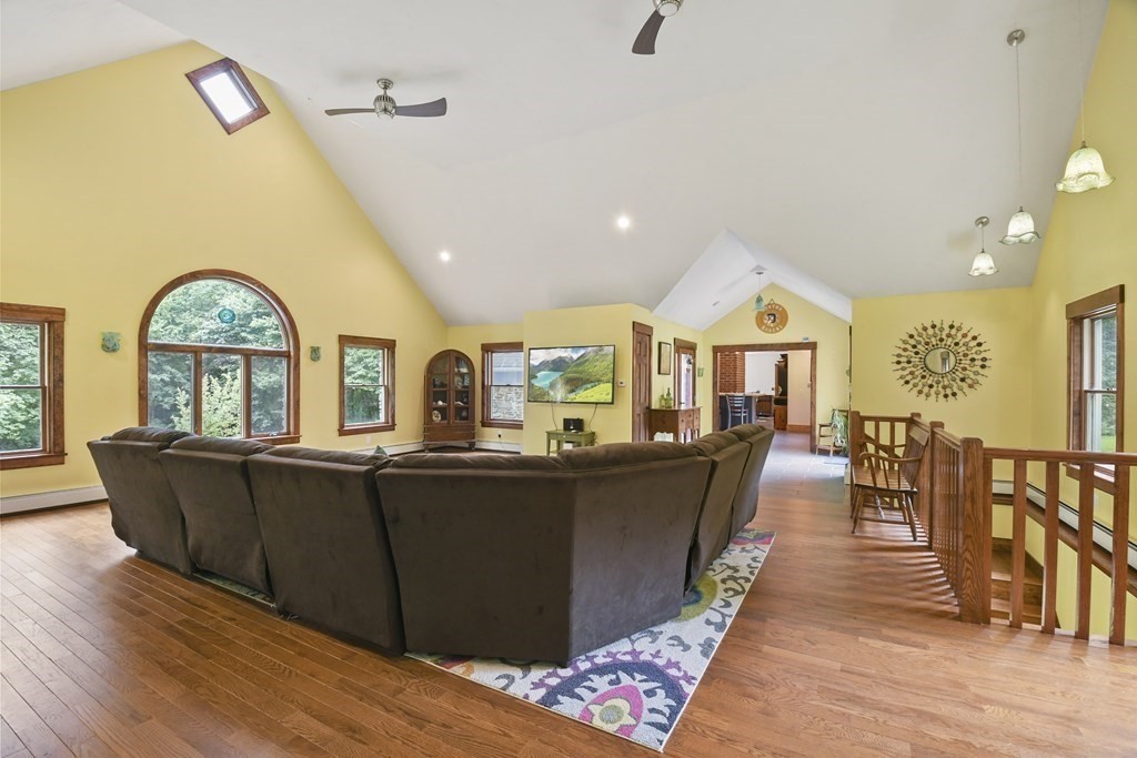 141 Worcester Road New Braintree, MA 01531 - Photo 7 of 42 Gallery Image 7