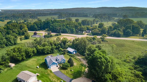 $550,000 | 3125 Meadow Hills Drive, Middleville, MI 49333