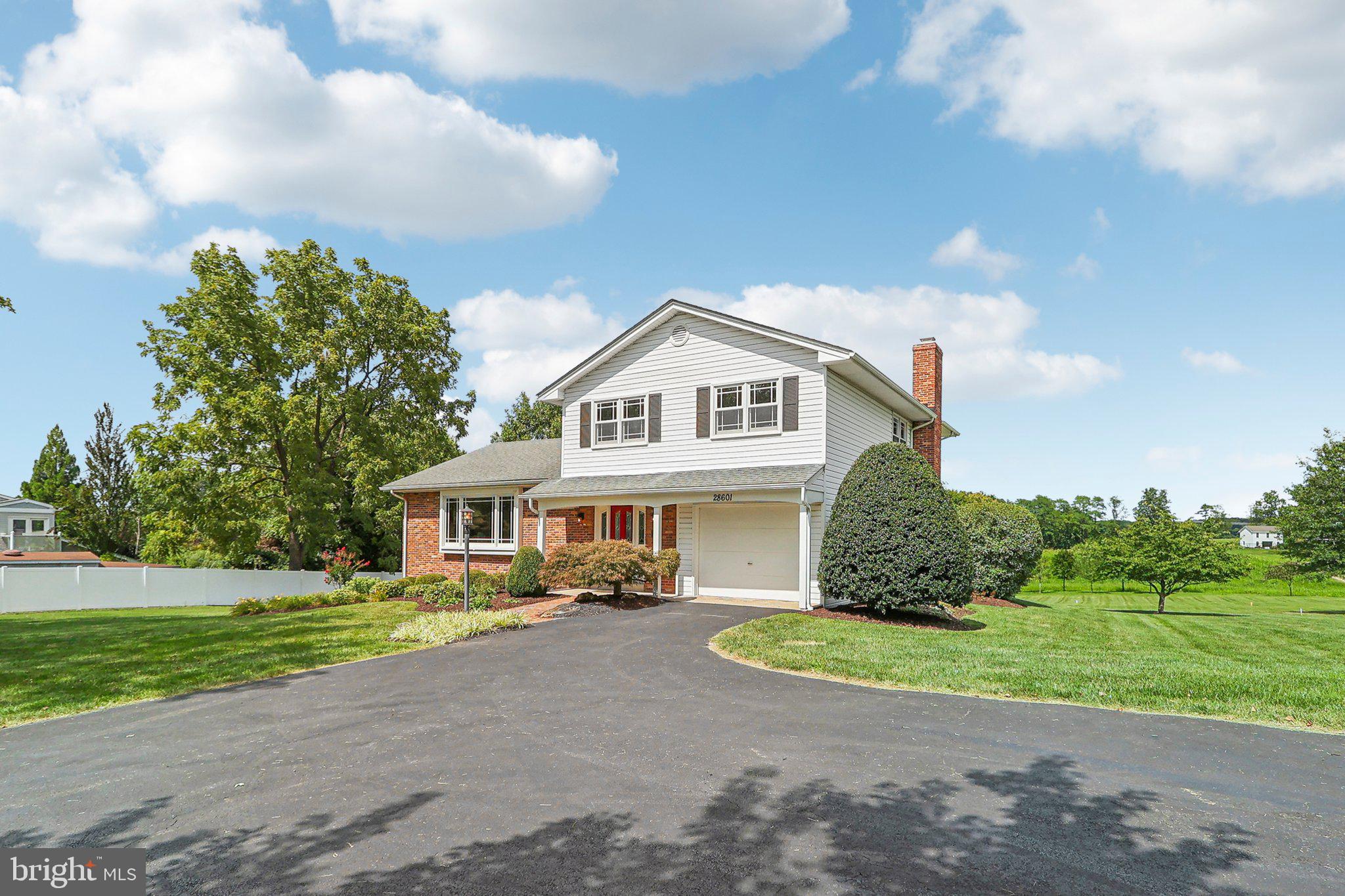 28601 Kemptown Road Mount Airy, MD 21771 - Photo 6 of 71 Extended driveway easy to turn around for safety.