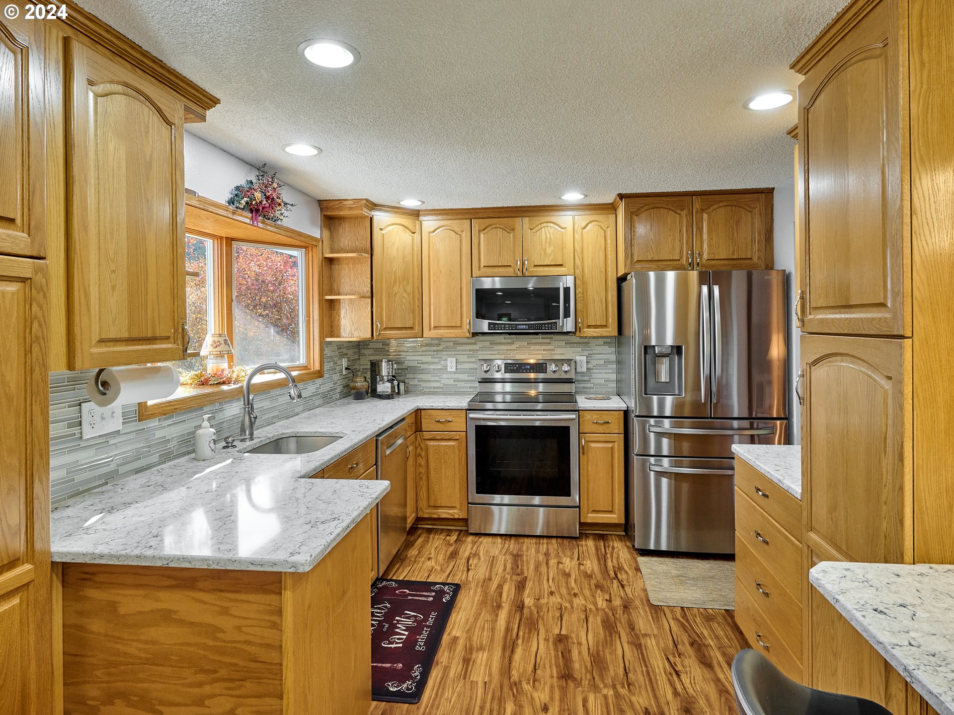 14970 South Brunner Road Oregon City, OR 97045 - Photo 5 of 36 Gallery Image 5