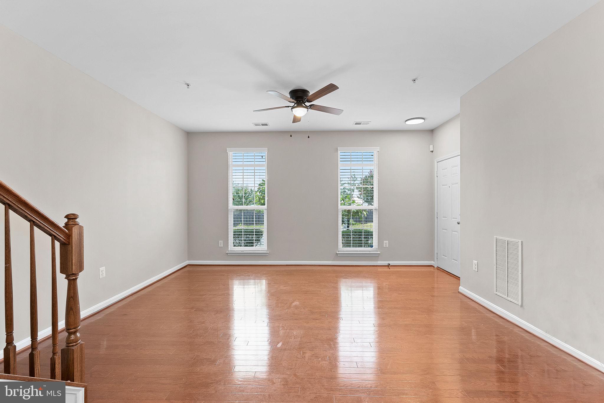9435 Stonewall Road Manassas, VA 20110 - Photo 4 of 27