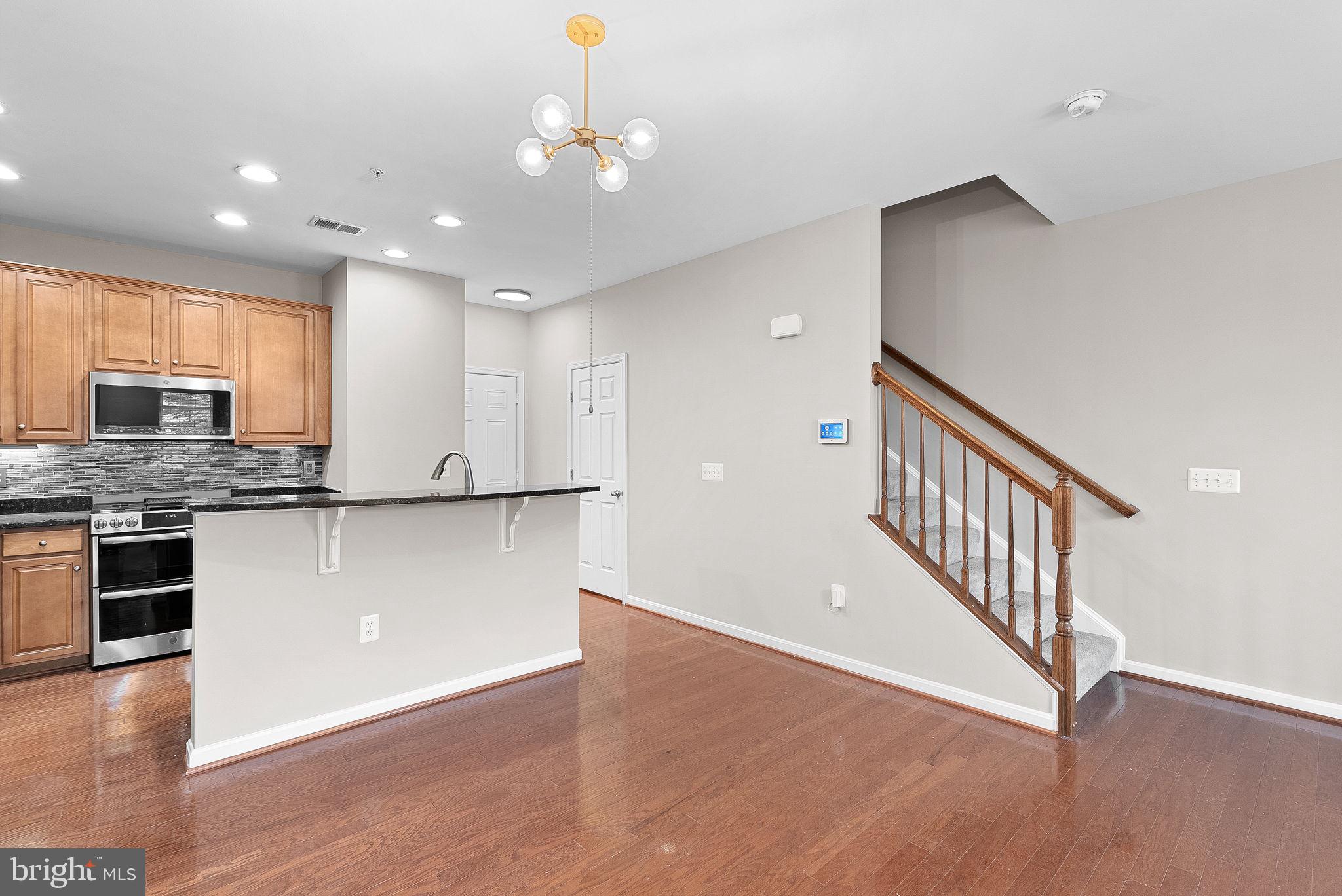 9435 Stonewall Road Manassas, VA 20110 - Photo 8 of 27