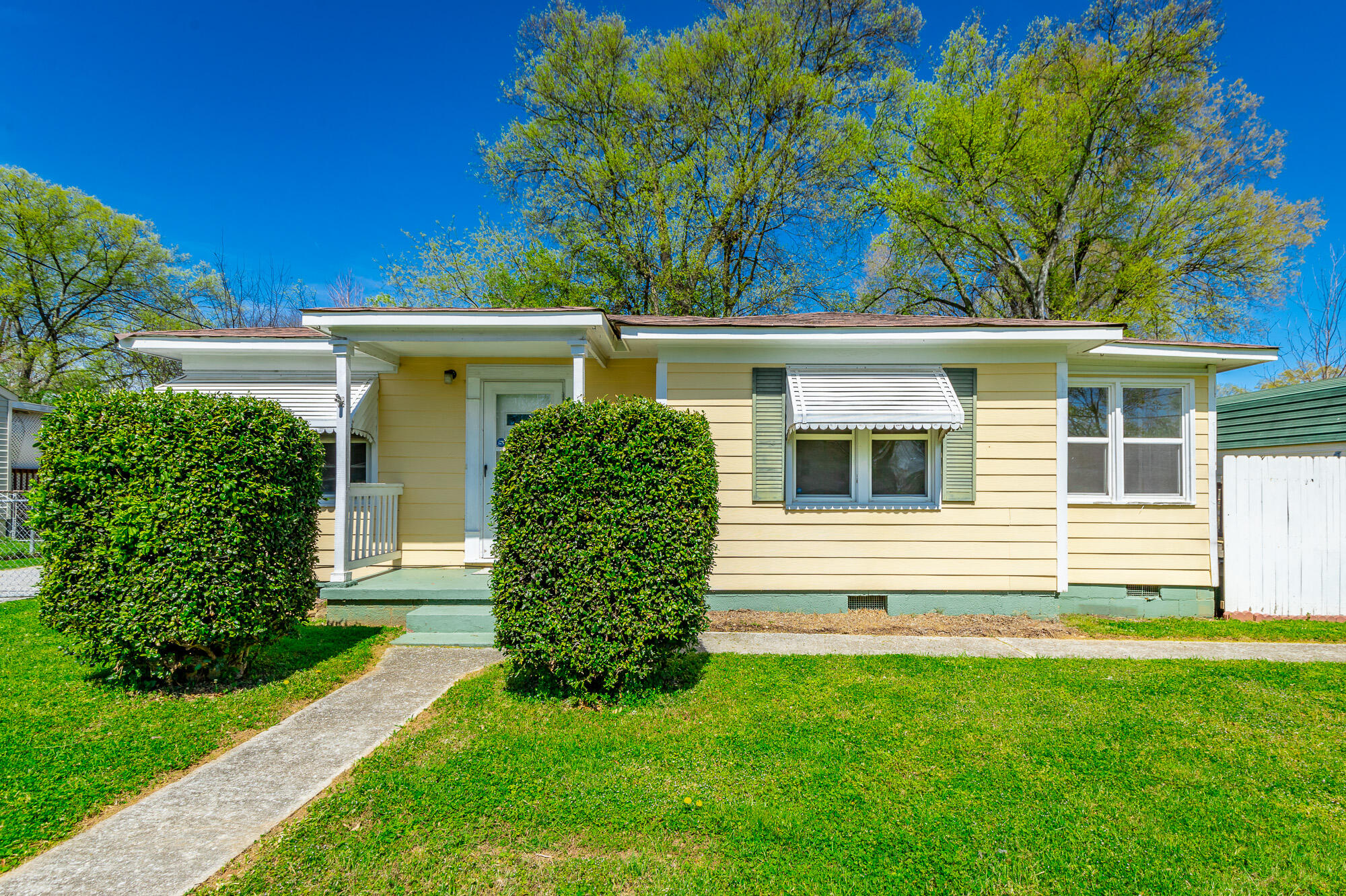 1713 Strawberry Lane Hixson, TN 37343 - Photo 1 of 26 1713 Strawberry Lane HD-4