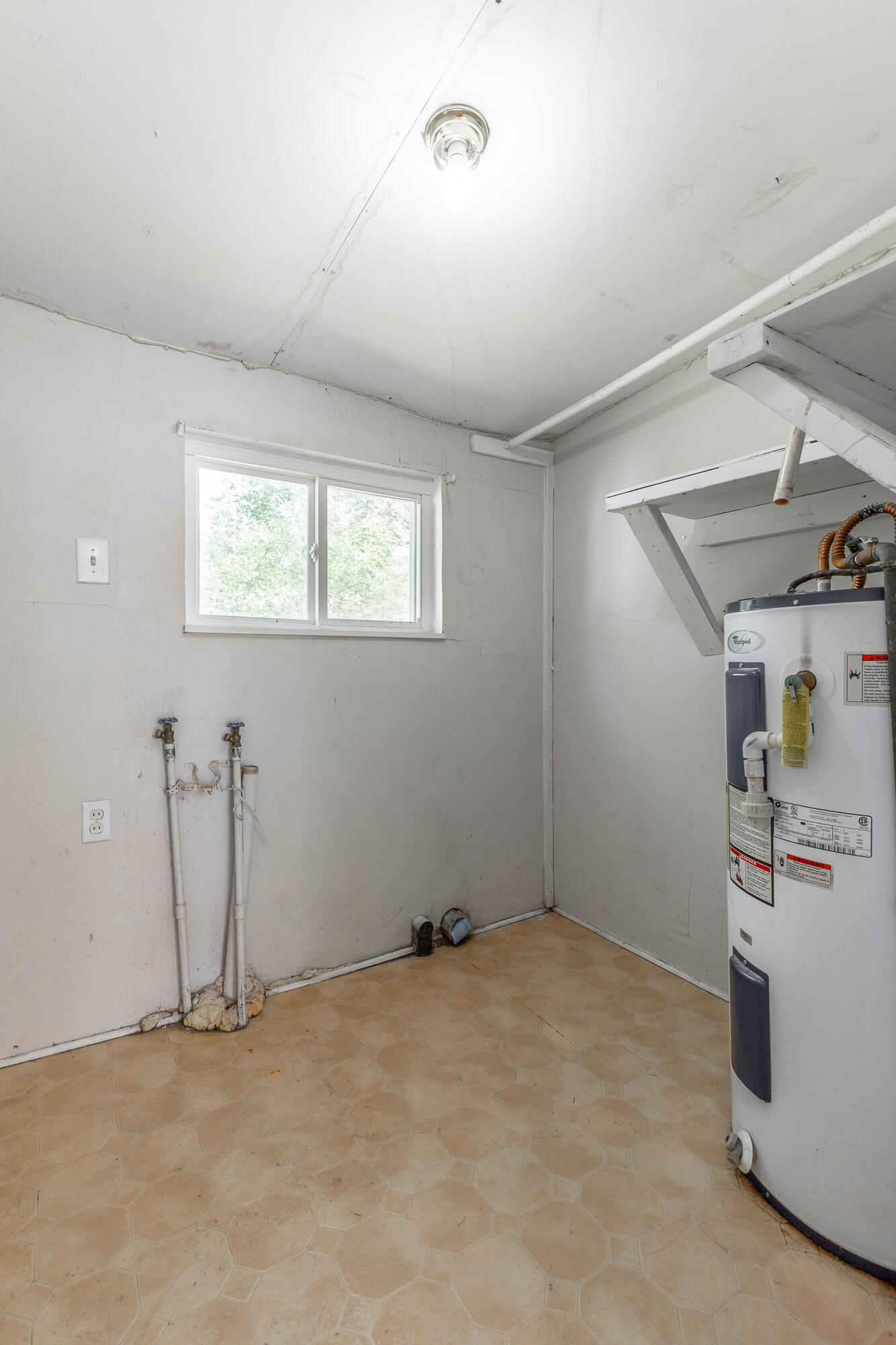 1713 Strawberry Lane Hixson, TN 37343 - Photo 16 of 26 1713 Strawberry Lane HD-36