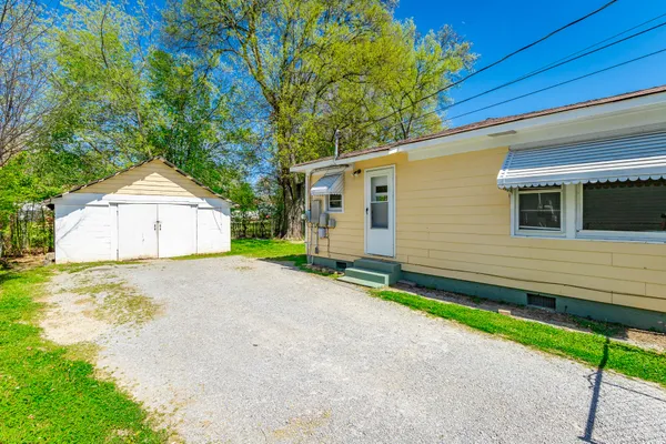 $220,000 | 1713 Strawberry Lane, Hixson, TN 37343