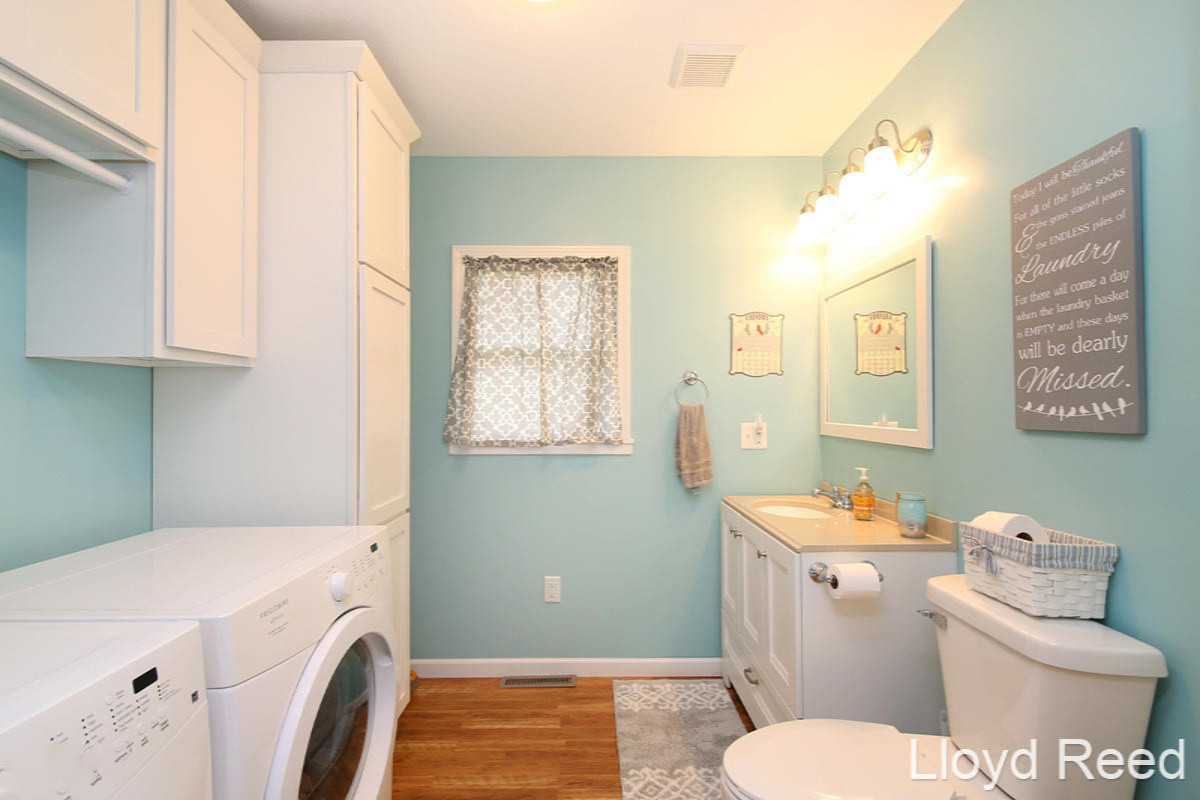 12250 West Cutler Road Lakeview, MI 48850 - Photo 13 of 28 Half Bath