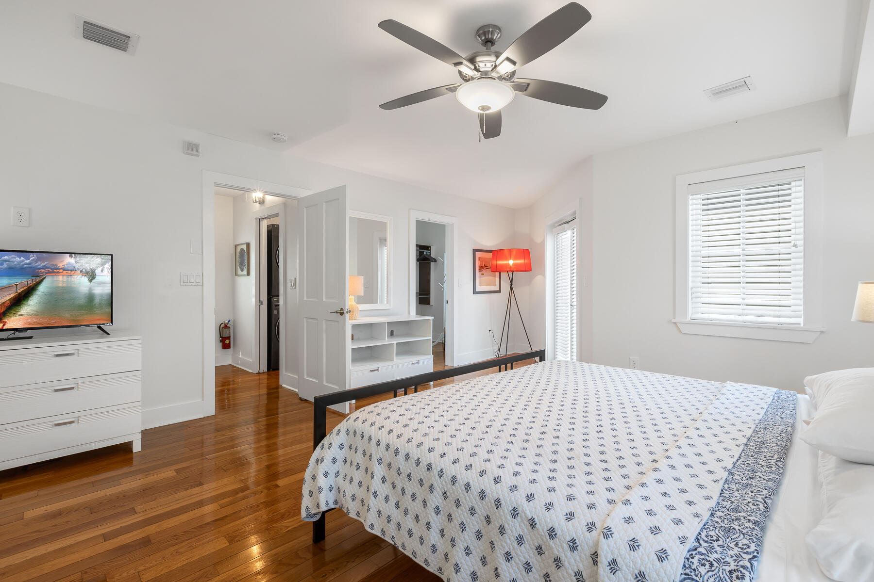 1011 Simonton Street, Unit 1 Key West, FL 33040 - Photo 16 of 33 1011 SIMONTON ST #1 WEB-17