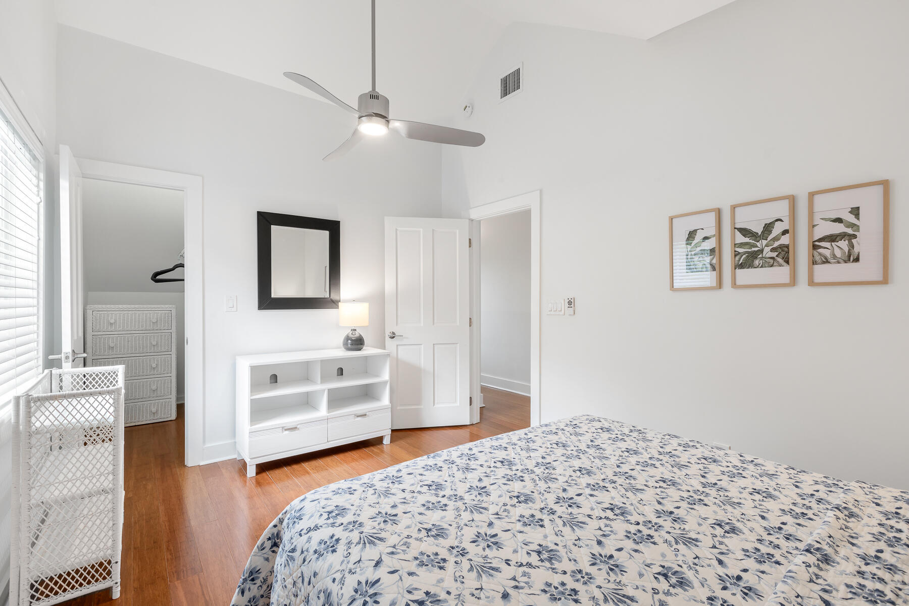 1011 Simonton Street, Unit 1 Key West, FL 33040 - Photo 24 of 33 1011 SIMONTON ST #1 WEB-26