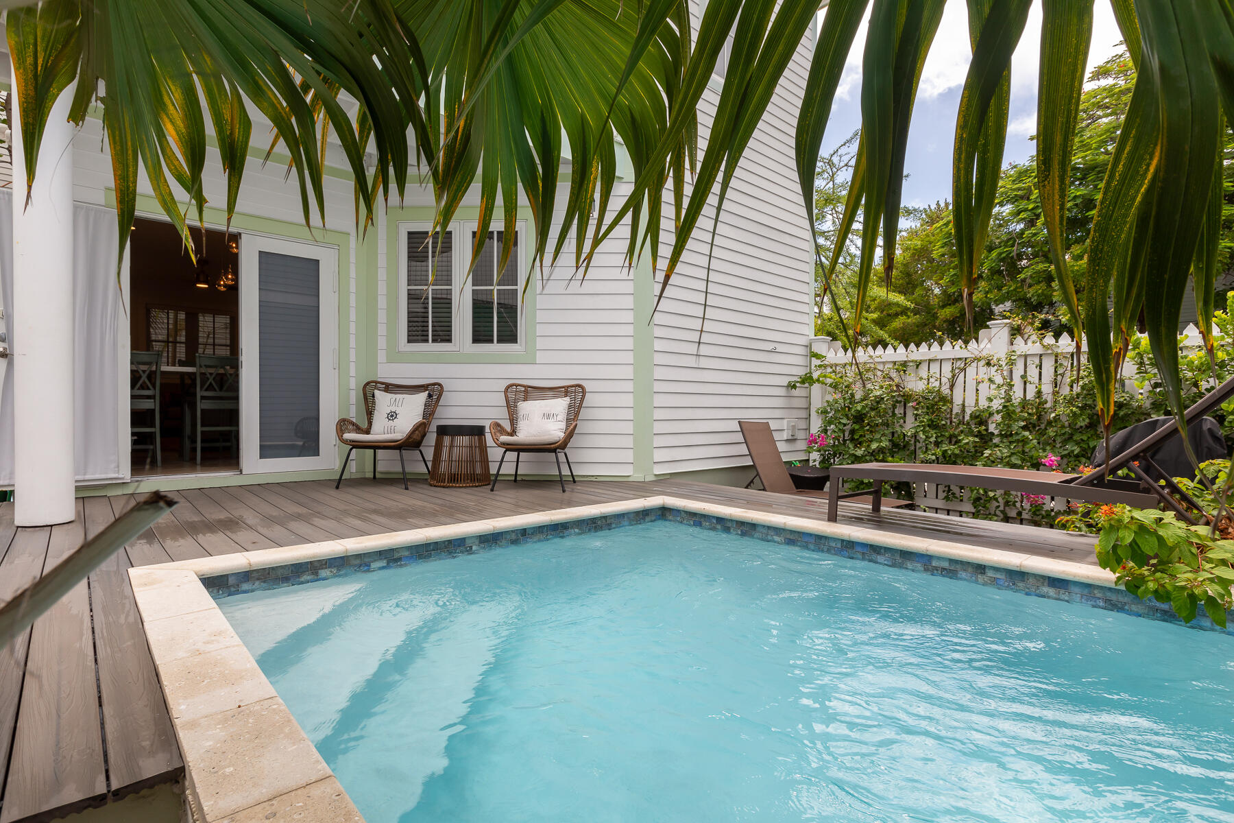 1011 Simonton Street, Unit 1 Key West, FL 33040 - Photo 30 of 33 1011 SIMONTON ST #1 WEB-32
