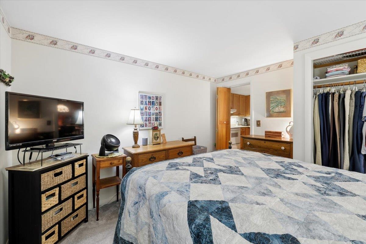 33 Stanford Road Nashua, NH 03064 - Photo 11 of 37 Gallery Image 11