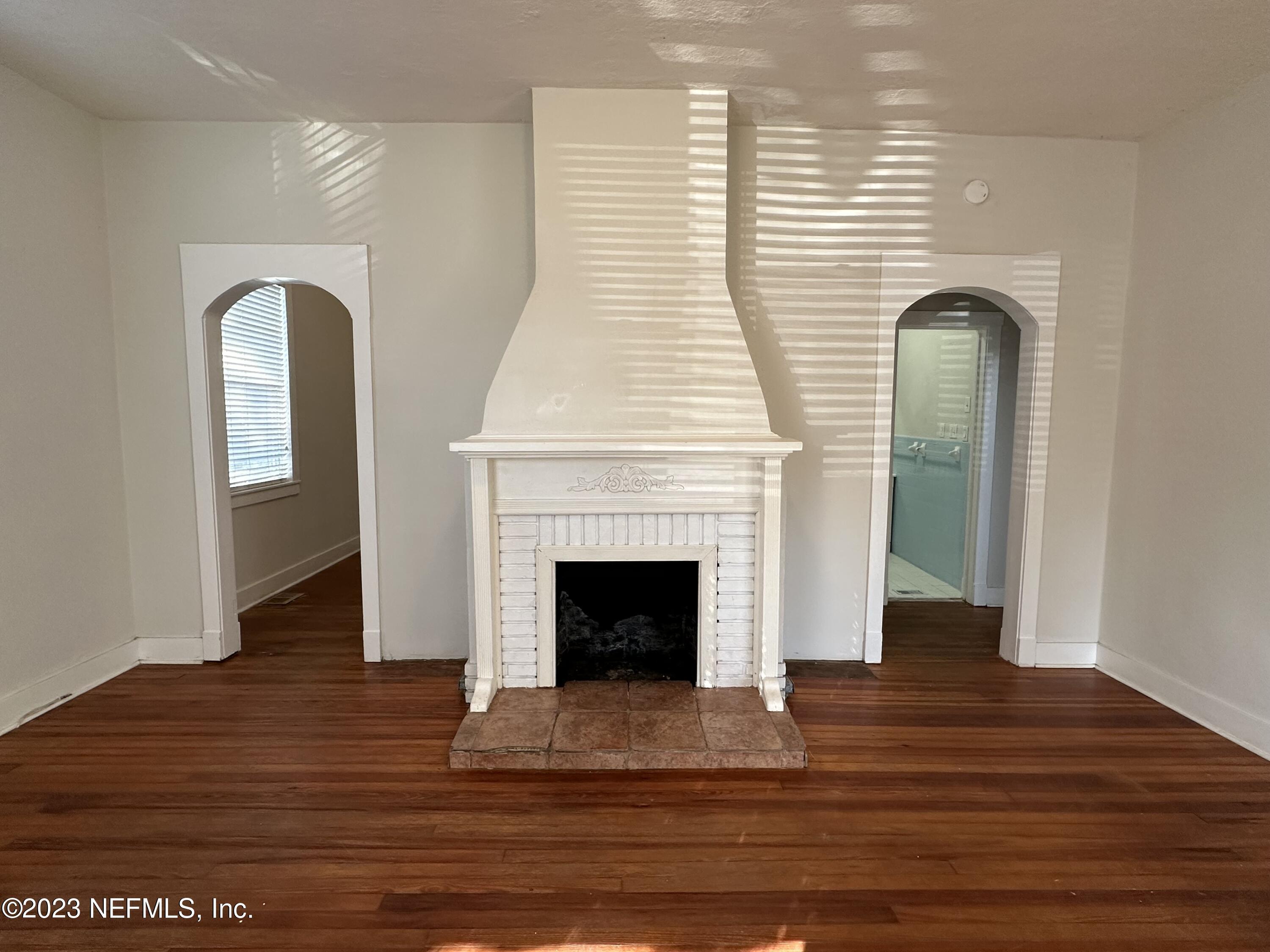 1824 Perry Place Jacksonville, FL 32207 - Photo 5 of 20 IMG-1774