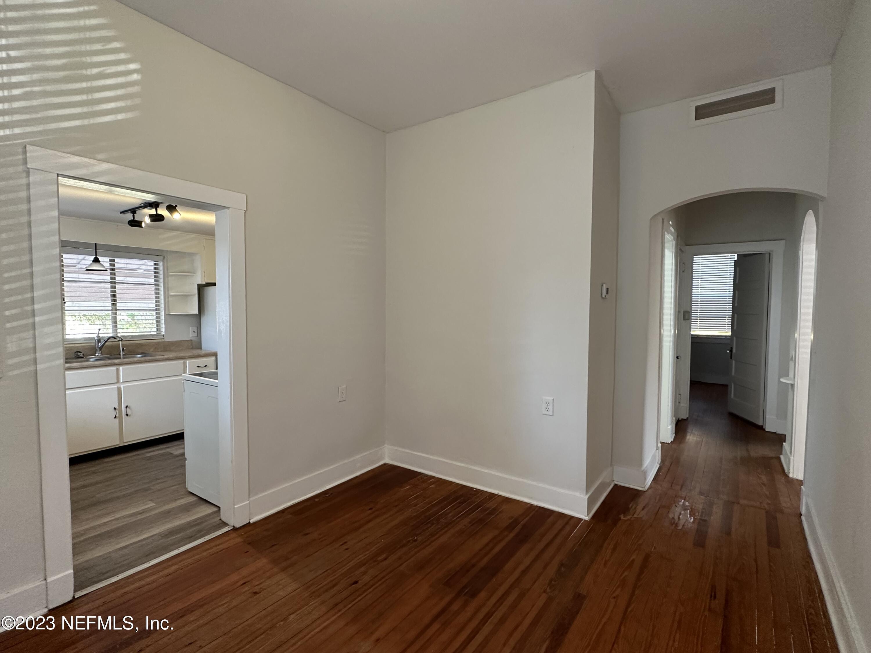 1824 Perry Place Jacksonville, FL 32207 - Photo 6 of 20 IMG-1775